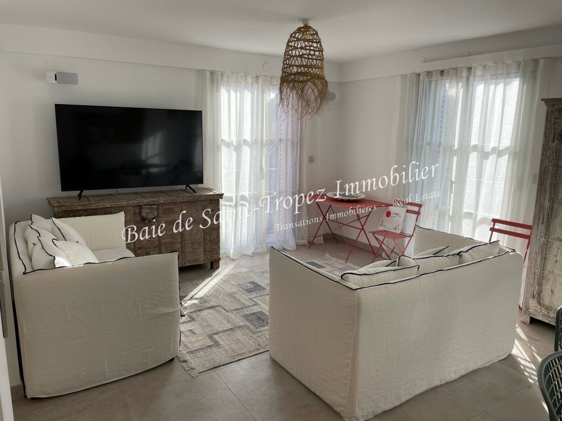 VENDU PAR BAIE DE SAINT-TROPEZ IMMOBILIER